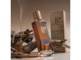 عطر خشب الصندل للنساء